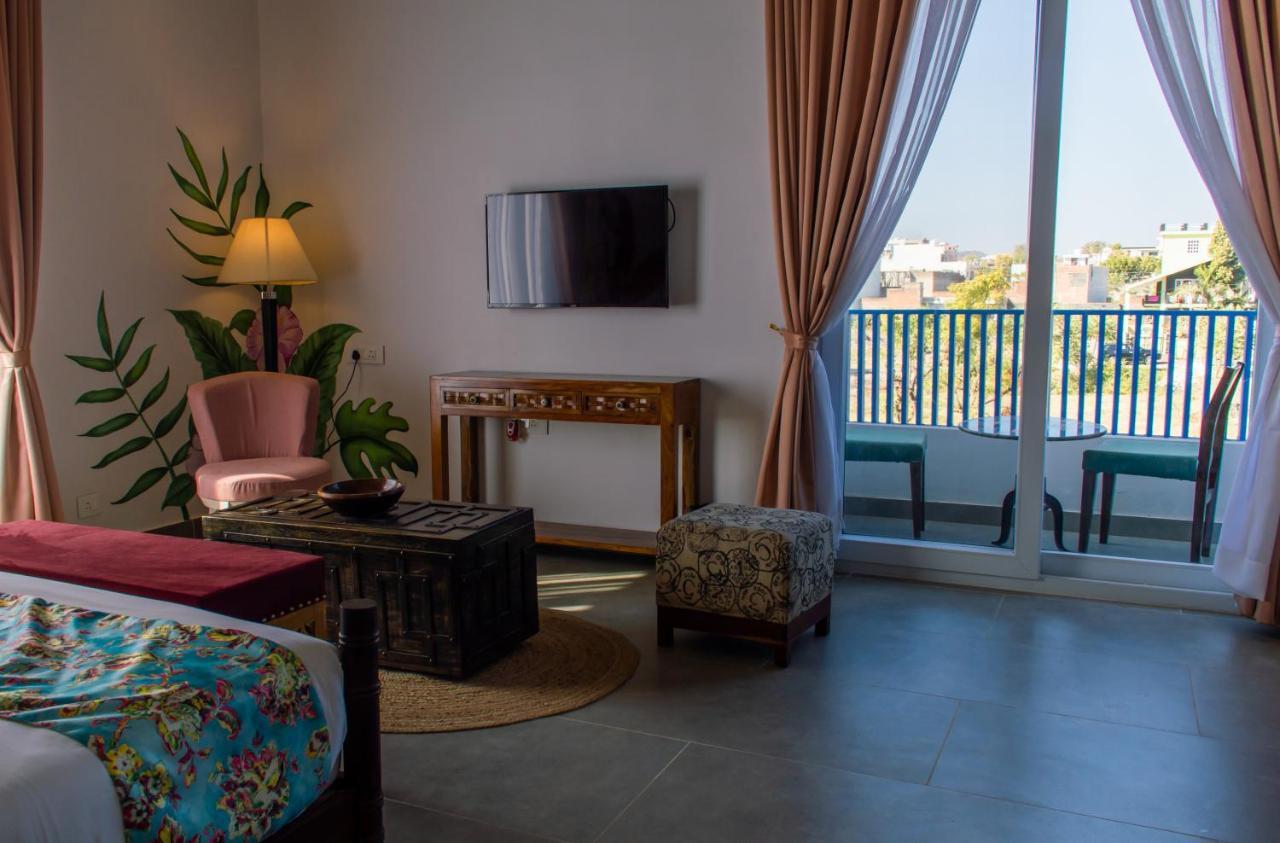 Casa Blanca Lakecity ウダイプル エクステリア 写真