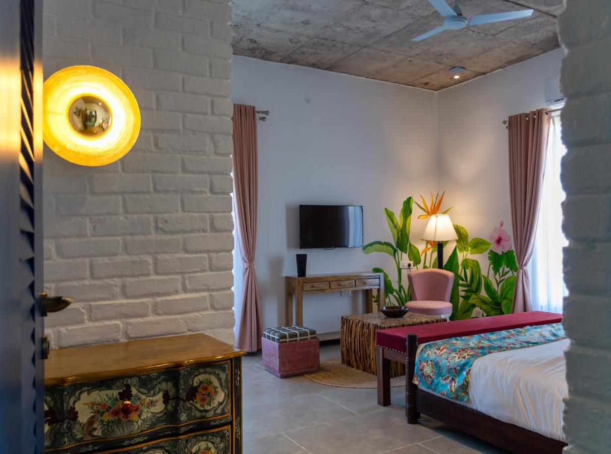 Casa Blanca Lakecity ウダイプル エクステリア 写真