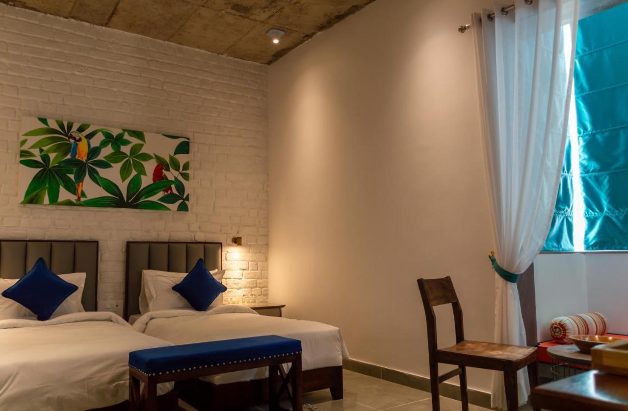 Casa Blanca Lakecity ウダイプル エクステリア 写真
