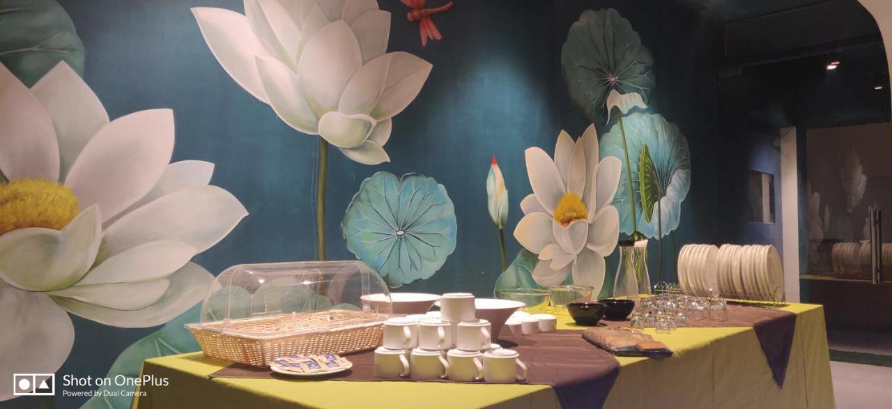 Casa Blanca Lakecity ウダイプル エクステリア 写真